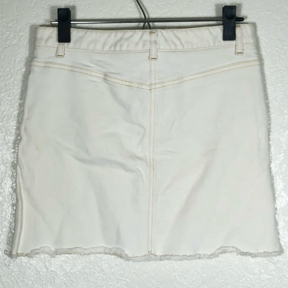 Theory white denim mini skirt sz. 2 - Picture 2 of 5